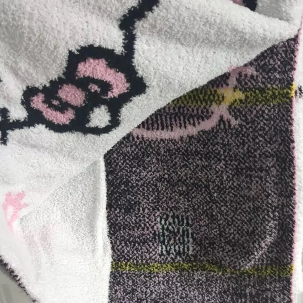 Sanrio Hello Kitty Spring Reversible Throw Blanket Pink Flowers Super Soft 50x70